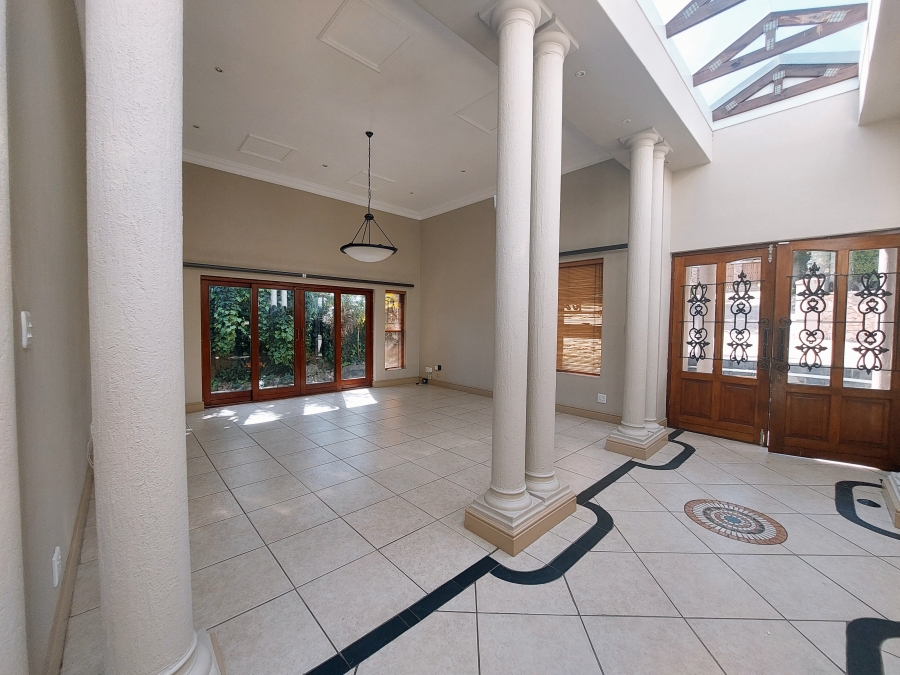 4 Bedroom Property for Sale in Panorama Western Cape